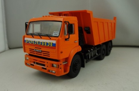 Масштабная модель КАМАЗ 6520